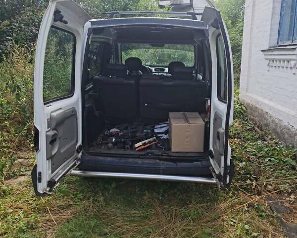 Білий Рено Кєнгу, об'ємом двигуна 1.9 л та пробігом 260 тис. км за 4200 $, фото 6 на Automoto.ua