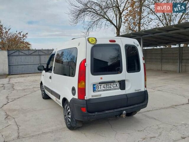 Белый Рено Кенгу, объемом двигателя 1.46 л и пробегом 218 тыс. км за 4000 $, фото 5 на Automoto.ua