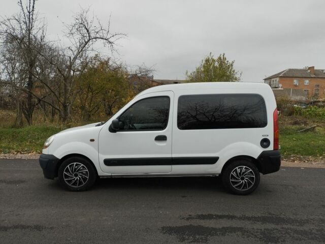 Белый Рено Кенгу, объемом двигателя 1.5 л и пробегом 335 тыс. км за 3650 $, фото 3 на Automoto.ua