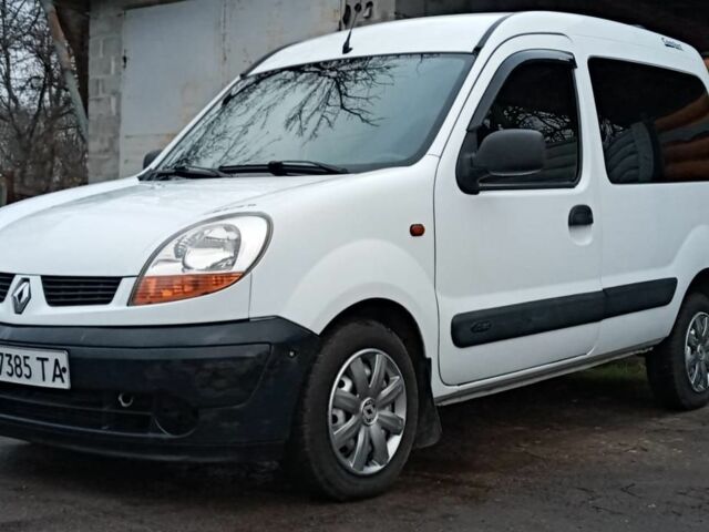 Белый Рено Кенгу, объемом двигателя 1.5 л и пробегом 196 тыс. км за 3100 $, фото 10 на Automoto.ua