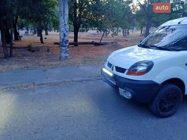 Рено Кенгу 2004 в Николаеве на Automoto.ua Белый Рено Кенгу, объемом двигателя 1.6 л и пробегом 246 тыс. км за 6500 $, фото 13 на Automoto.ua