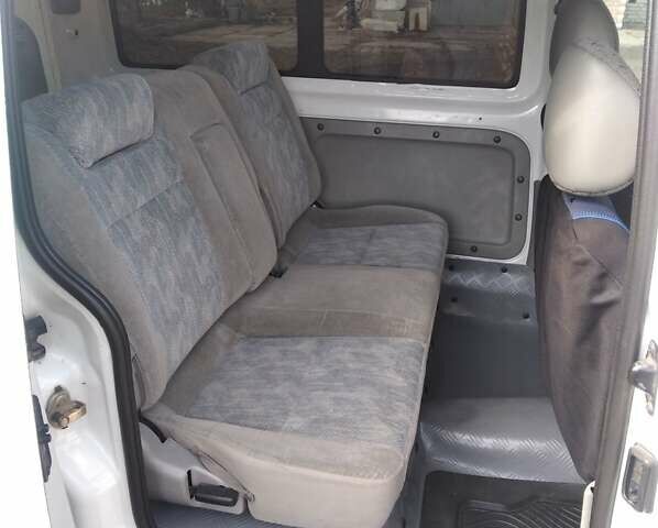 Белый Рено Кенгу, объемом двигателя 1.5 л и пробегом 245 тыс. км за 5200 $, фото 28 на Automoto.ua