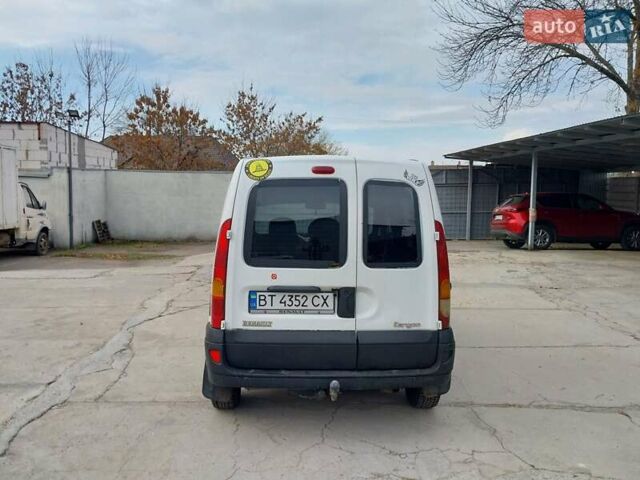 Белый Рено Кенгу, объемом двигателя 1.46 л и пробегом 218 тыс. км за 4000 $, фото 6 на Automoto.ua