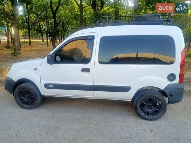 Рено Кенгу 2004 в Николаеве на Automoto.ua Белый Рено Кенгу, объемом двигателя 1.6 л и пробегом 246 тыс. км за 6500 $, фото 9 на Automoto.ua