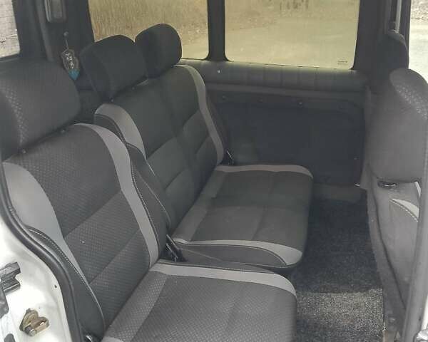 Білий Рено Кєнгу, об'ємом двигуна 1.5 л та пробігом 290 тис. км за 3000 $, фото 11 на Automoto.ua