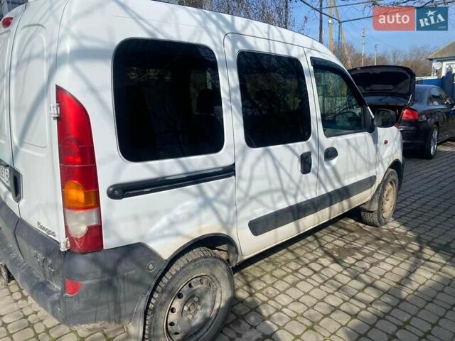 Белый Рено Кенгу, объемом двигателя 1.9 л и пробегом 241 тыс. км за 5300 $, фото 6 на Automoto.ua