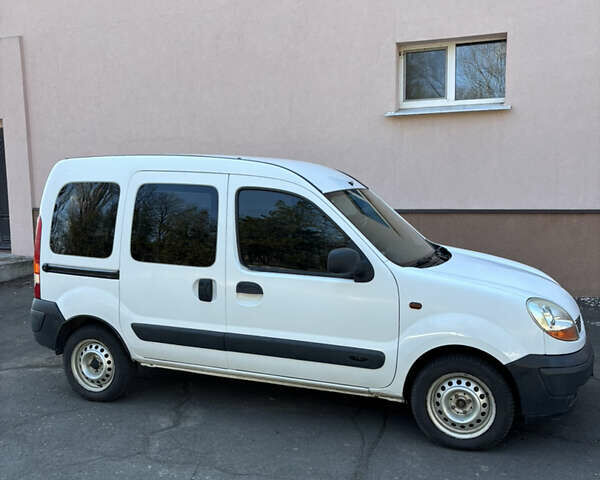 Белый Рено Кенгу, объемом двигателя 1.39 л и пробегом 299 тыс. км за 3500 $, фото 2 на Automoto.ua