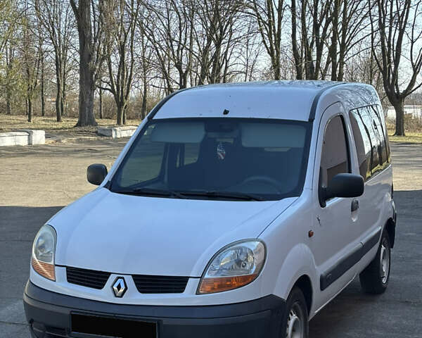 Белый Рено Кенгу, объемом двигателя 1.39 л и пробегом 299 тыс. км за 3500 $, фото 1 на Automoto.ua