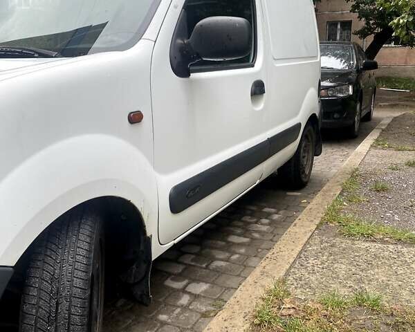 Белый Рено Кенгу, объемом двигателя 1.46 л и пробегом 300 тыс. км за 3200 $, фото 15 на Automoto.ua