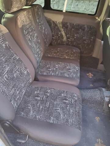 Белый Рено Кенгу, объемом двигателя 1.46 л и пробегом 225 тыс. км за 3999 $, фото 2 на Automoto.ua