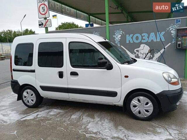 Белый Рено Кенгу, объемом двигателя 1.46 л и пробегом 245 тыс. км за 3700 $, фото 3 на Automoto.ua