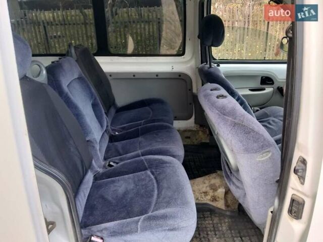 Белый Рено Кенгу, объемом двигателя 1.2 л и пробегом 390 тыс. км за 2500 $, фото 7 на Automoto.ua