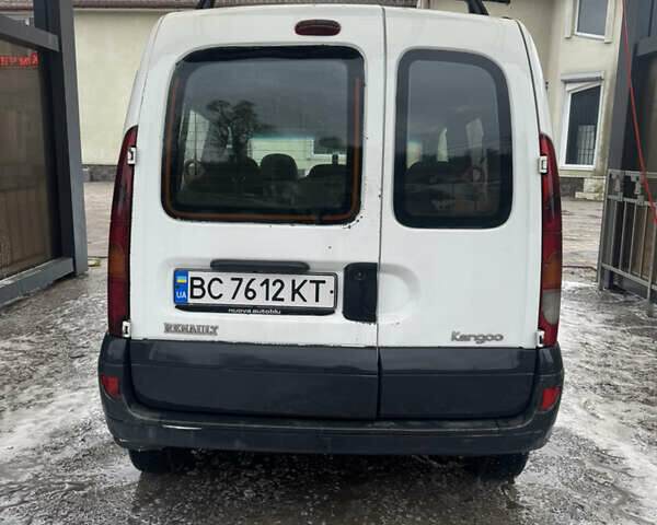 Белый Рено Кенгу, объемом двигателя 1.5 л и пробегом 50 тыс. км за 2700 $, фото 2 на Automoto.ua