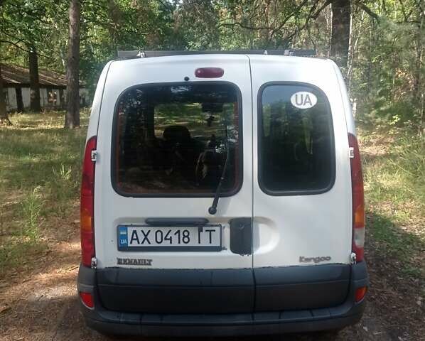 Белый Рено Кенгу, объемом двигателя 1.46 л и пробегом 363 тыс. км за 3300 $, фото 6 на Automoto.ua