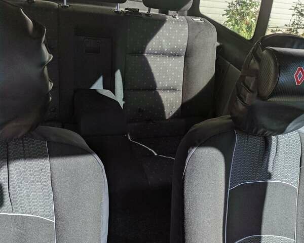 Белый Рено Кенгу, объемом двигателя 1.5 л и пробегом 294 тыс. км за 2800 $, фото 2 на Automoto.ua