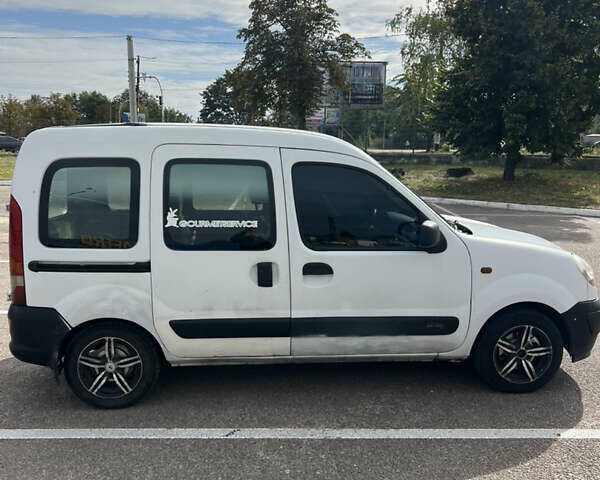 Белый Рено Кенгу, объемом двигателя 1.5 л и пробегом 357 тыс. км за 3000 $, фото 7 на Automoto.ua
