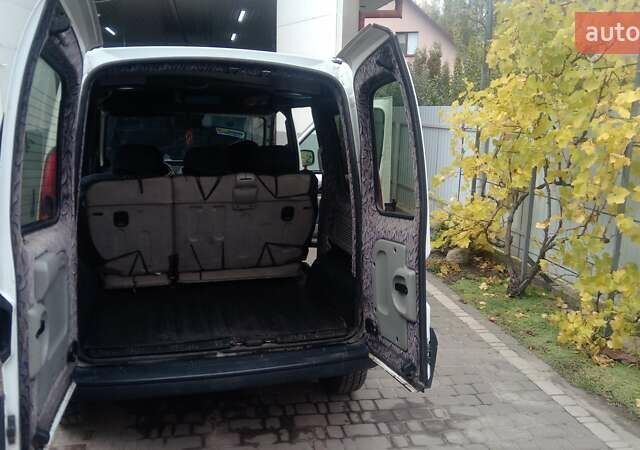Белый Рено Кенгу, объемом двигателя 1.46 л и пробегом 289 тыс. км за 3500 $, фото 7 на Automoto.ua