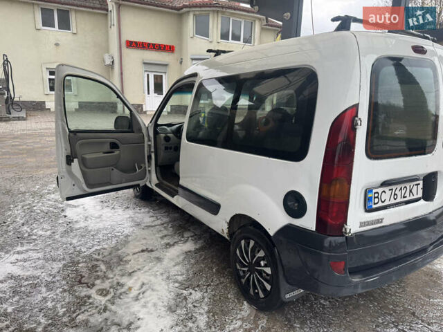 Белый Рено Кенгу, объемом двигателя 1.5 л и пробегом 50 тыс. км за 2700 $, фото 4 на Automoto.ua