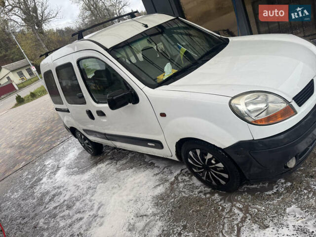 Белый Рено Кенгу, объемом двигателя 1.5 л и пробегом 50 тыс. км за 2700 $, фото 6 на Automoto.ua