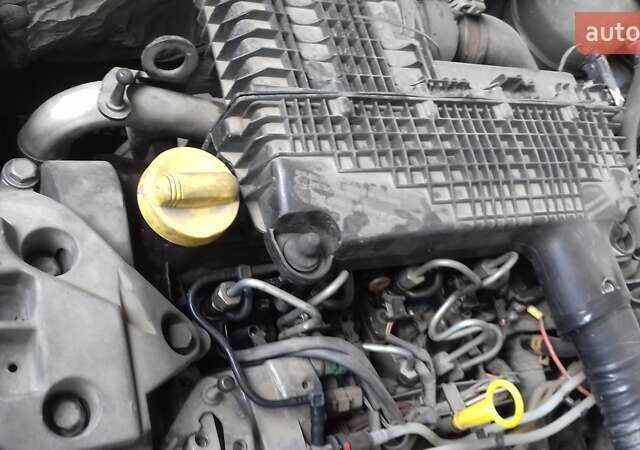 Білий Рено Кєнгу, об'ємом двигуна 1.5 л та пробігом 210 тис. км за 4200 $, фото 2 на Automoto.ua
