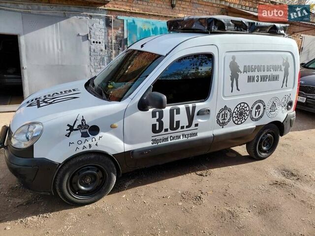 Белый Рено Кенгу, объемом двигателя 1.4 л и пробегом 387 тыс. км за 2900 $, фото 5 на Automoto.ua