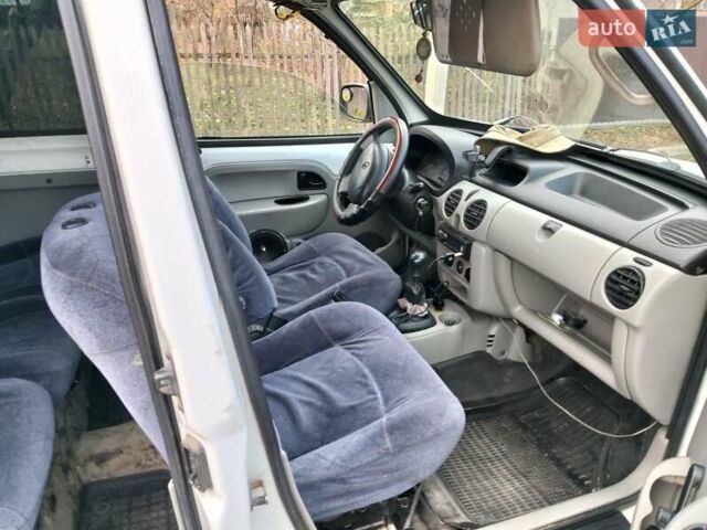Белый Рено Кенгу, объемом двигателя 1.2 л и пробегом 390 тыс. км за 2500 $, фото 8 на Automoto.ua