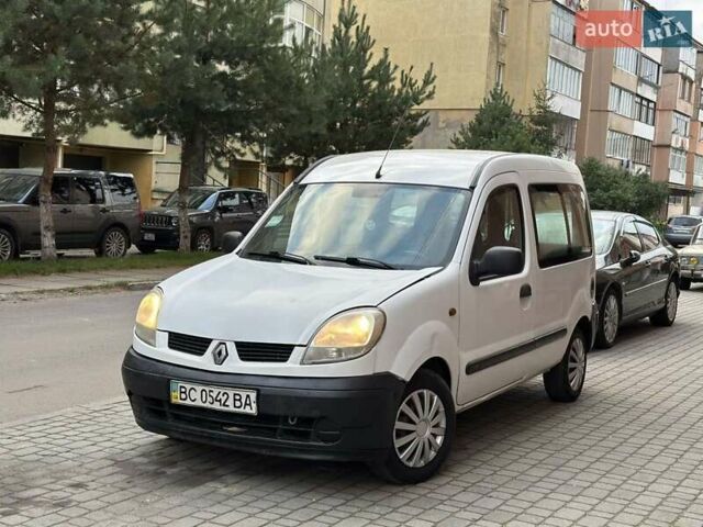 Белый Рено Кенгу, объемом двигателя 1.9 л и пробегом 250 тыс. км за 2499 $, фото 7 на Automoto.ua