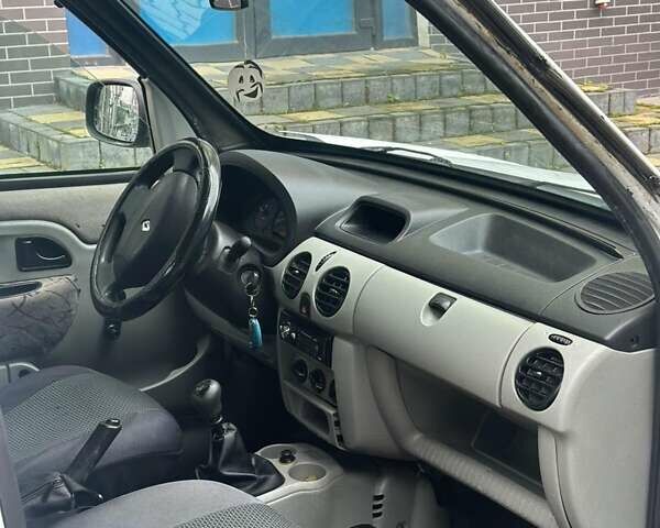 Белый Рено Кенгу, объемом двигателя 1.9 л и пробегом 250 тыс. км за 2750 $, фото 9 на Automoto.ua