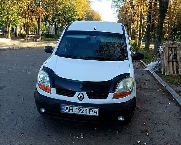 Белый Рено Кенгу, объемом двигателя 1.5 л и пробегом 385 тыс. км за 2600 $, фото 1 на Automoto.ua