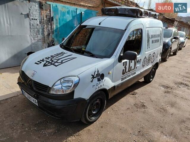 Белый Рено Кенгу, объемом двигателя 1.4 л и пробегом 387 тыс. км за 2900 $, фото 6 на Automoto.ua