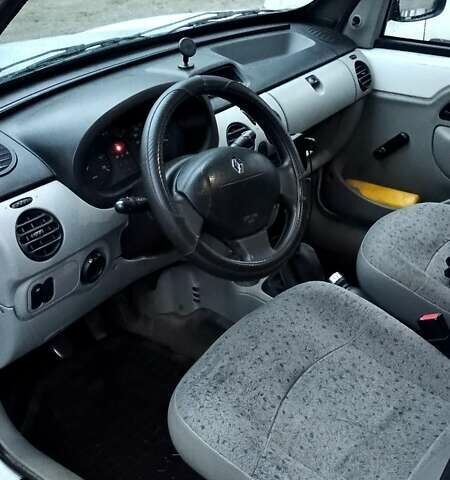 Белый Рено Кенгу, объемом двигателя 1.5 л и пробегом 263 тыс. км за 4200 $, фото 11 на Automoto.ua