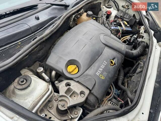 Білий Рено Кєнгу, об'ємом двигуна 1.46 л та пробігом 271 тис. км за 4000 $, фото 34 на Automoto.ua