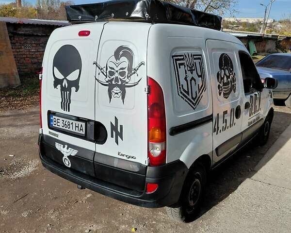 Белый Рено Кенгу, объемом двигателя 1.4 л и пробегом 387 тыс. км за 2900 $, фото 7 на Automoto.ua