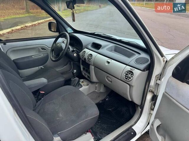 Білий Рено Кєнгу, об'ємом двигуна 1.46 л та пробігом 271 тис. км за 4000 $, фото 20 на Automoto.ua