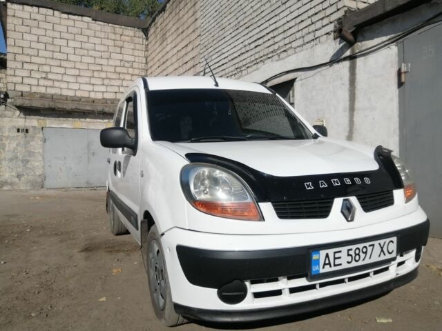 Рено Кєнгу 2006 у Кам'янське (Дніпродзержинськ) на Automoto.ua Білий Рено Кєнгу, об'ємом двигуна 1.5 л та пробігом 348 тис. км за 4200 $, фото 5 на Automoto.ua