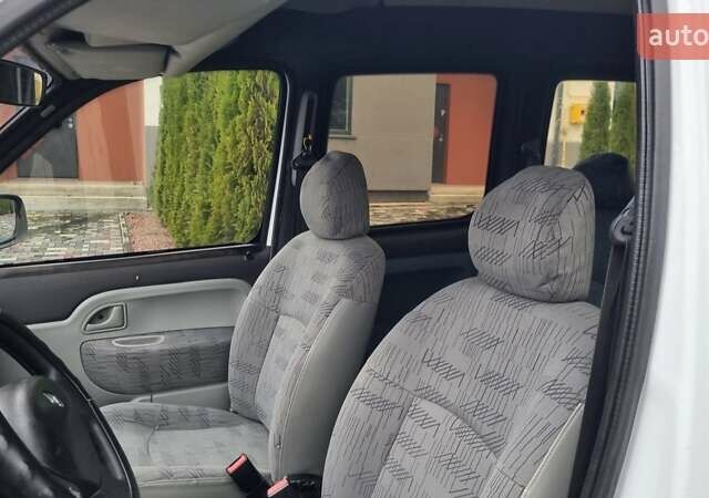 Білий Рено Кєнгу, об'ємом двигуна 1.46 л та пробігом 321 тис. км за 3550 $, фото 27 на Automoto.ua