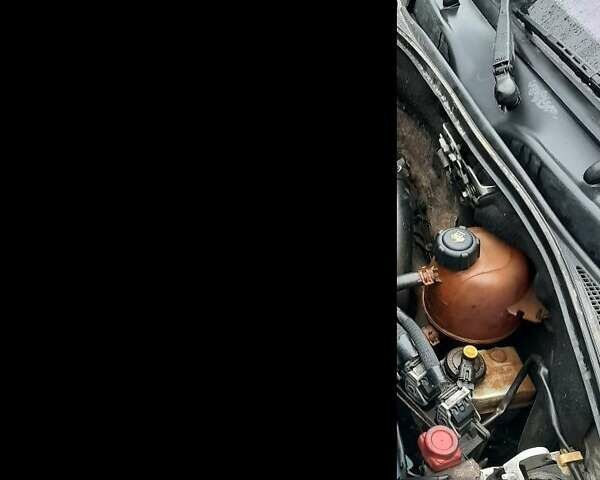 Білий Рено Кєнгу, об'ємом двигуна 1.5 л та пробігом 300 тис. км за 1987 $, фото 5 на Automoto.ua