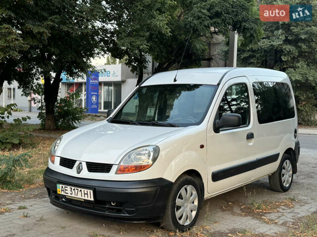 Білий Рено Кєнгу, об'ємом двигуна 1.5 л та пробігом 340 тис. км за 4350 $, фото 3 на Automoto.ua