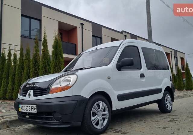 Білий Рено Кєнгу, об'ємом двигуна 1.46 л та пробігом 321 тис. км за 3550 $, фото 30 на Automoto.ua