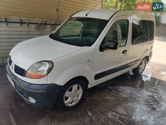 Белый Рено Кенгу, объемом двигателя 1.46 л и пробегом 360 тыс. км за 3300 $, фото 3 на Automoto.ua