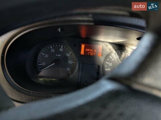 Білий Рено Кєнгу, об'ємом двигуна 1.2 л та пробігом 285 тис. км за 3500 $, фото 6 на Automoto.ua