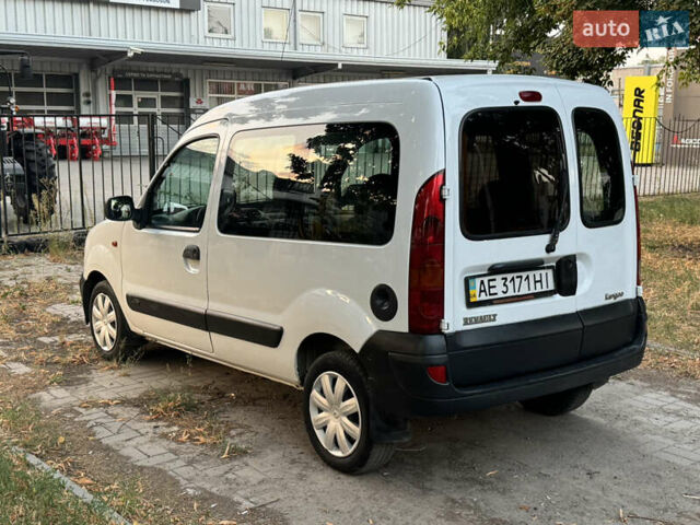 Білий Рено Кєнгу, об'ємом двигуна 1.5 л та пробігом 340 тис. км за 4350 $, фото 4 на Automoto.ua