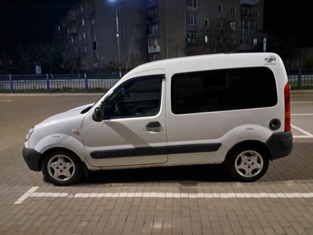 Белый Рено Кенгу, объемом двигателя 1.5 л и пробегом 235 тыс. км за 3700 $, фото 2 на Automoto.ua