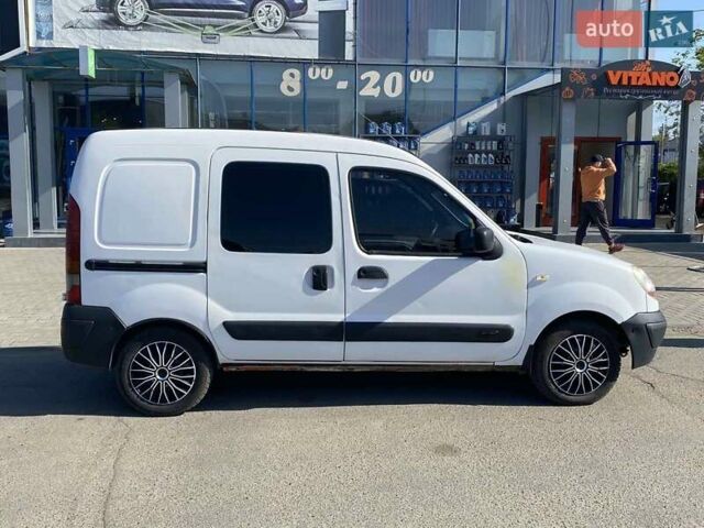 Белый Рено Кенгу, объемом двигателя 1.46 л и пробегом 417 тыс. км за 3500 $, фото 7 на Automoto.ua