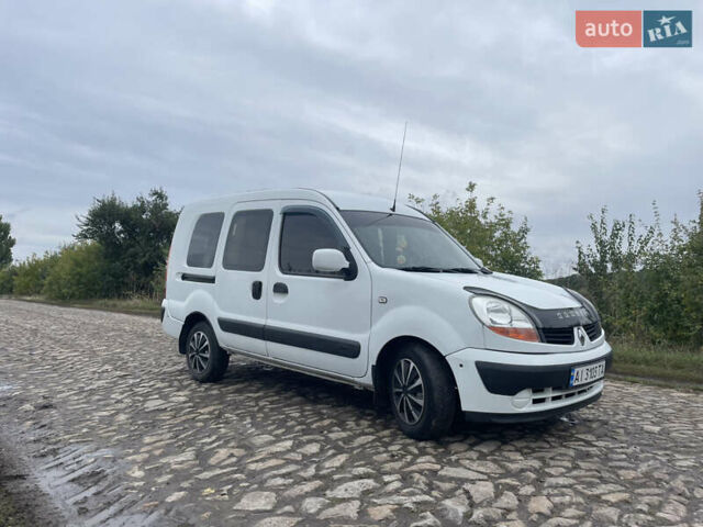 Белый Рено Кенгу, объемом двигателя 1.5 л и пробегом 265 тыс. км за 5000 $, фото 5 на Automoto.ua