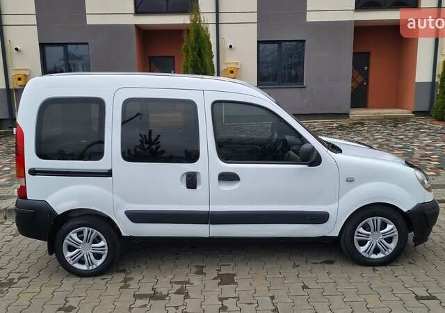 Білий Рено Кєнгу, об'ємом двигуна 1.46 л та пробігом 321 тис. км за 3550 $, фото 6 на Automoto.ua