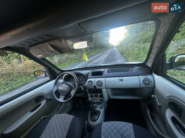 Белый Рено Кенгу, объемом двигателя 1.46 л и пробегом 252 тыс. км за 4299 $, фото 9 на Automoto.ua