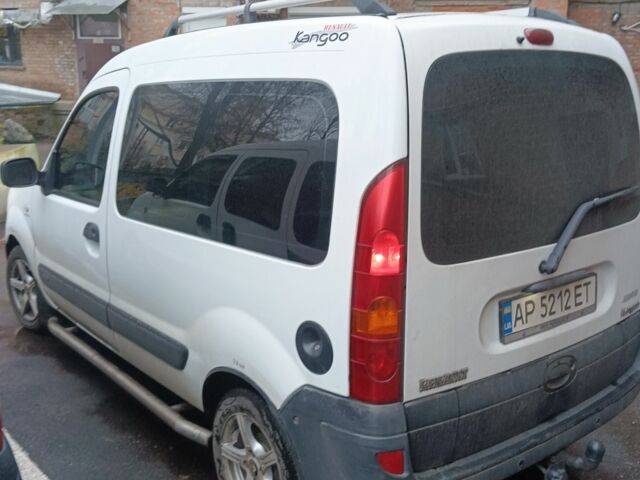 Белый Рено Кенгу, объемом двигателя 0 л и пробегом 323 тыс. км за 5215 $, фото 2 на Automoto.ua