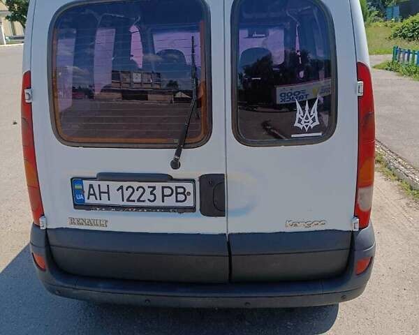 Рено Кенгу 2006 в Харькове на Automoto.ua Белый Рено Кенгу, объемом двигателя 1.9 л и пробегом 220 тыс. км за 4300 $, фото 1 на Automoto.ua