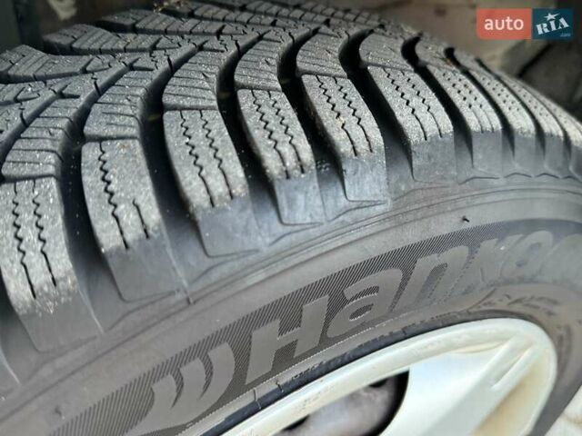 Белый Рено Кенгу, объемом двигателя 1.4 л и пробегом 264 тыс. км за 2999 $, фото 64 на Automoto.ua